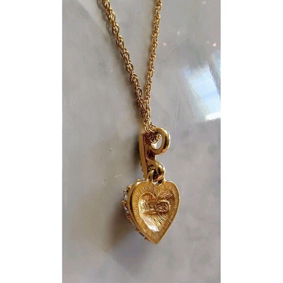 Vintage Monet Rhinestone And Gold Tone Heart Pendant Twist Chain Necklace - Picture 5 of 7